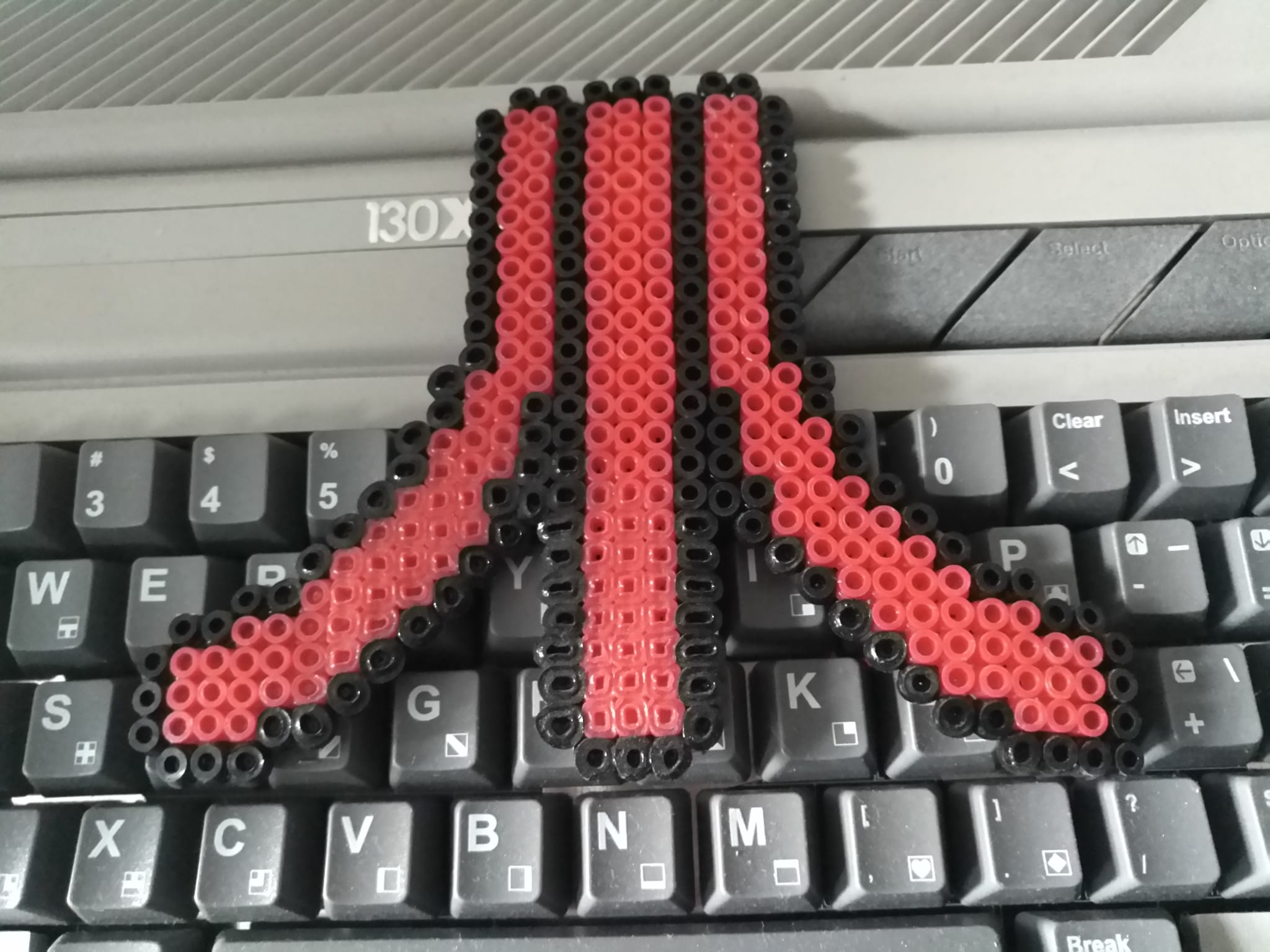 Moni_ATARI_Geschenk.jpg Moni_ATARI_Geschenk.jpg